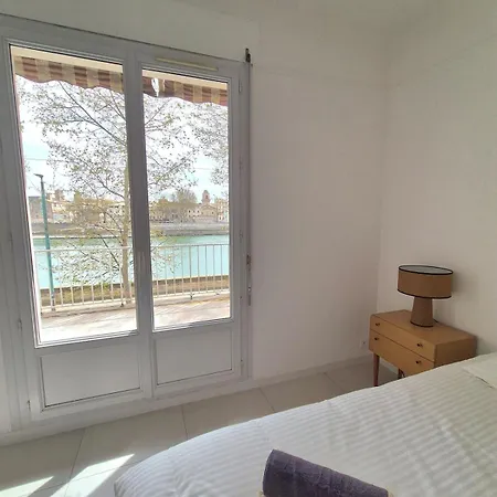 Le Saint Pierre Apartment Arles